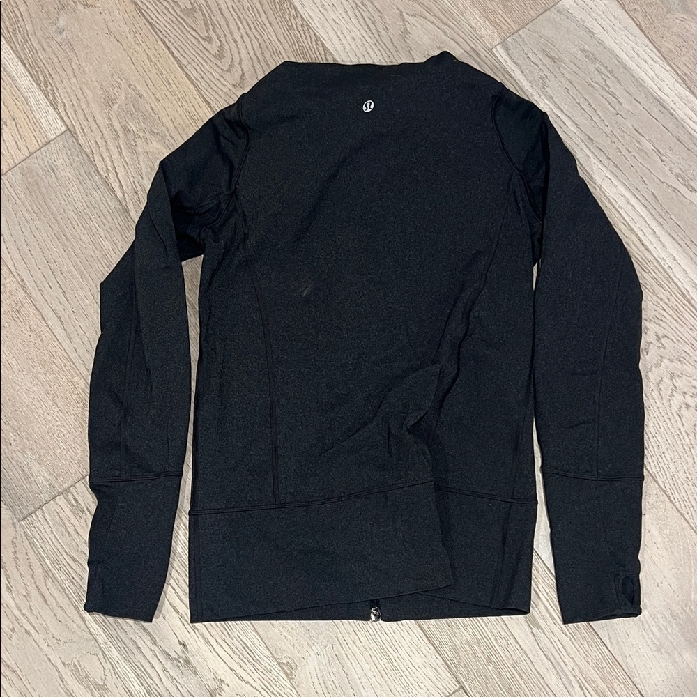 Lululemon basically vintage Women's Black and Gray Hooded Jacket - Picture 3 of 3